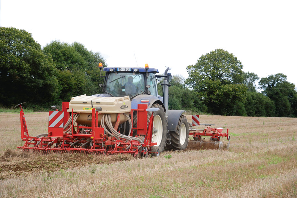 Différents Matériels Pour Implanter Ses Couverts En Démonstration Journal Paysan Breton